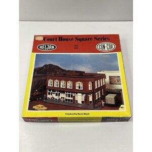 Heljan Con-Cor HO 903 Court House Square series “Crookville Bank Block”